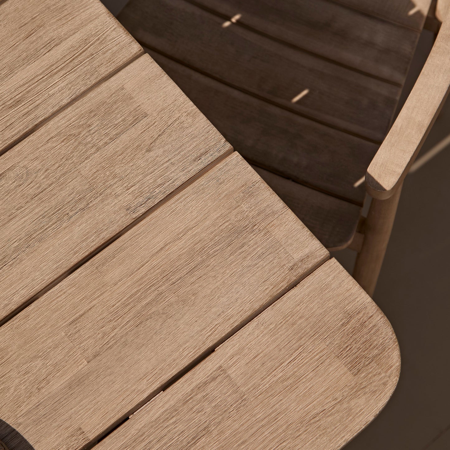 Elowen 6 Seater Wooden Garden Dining Table - Light Brushed Acacia